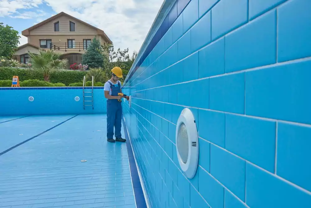 What kind of swimming pool is the easiest to maintain?