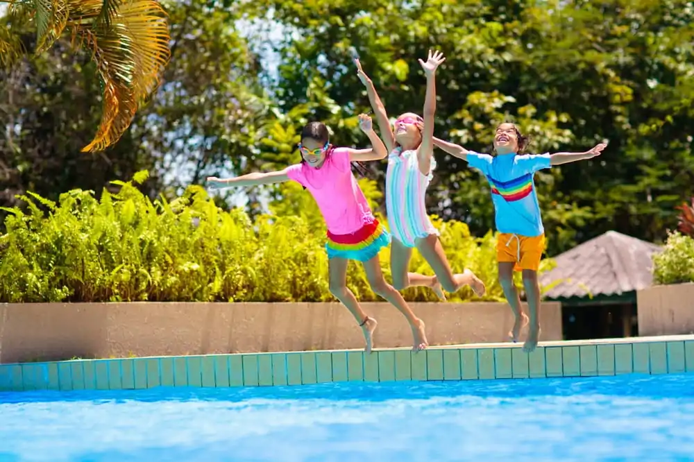 leading pool builders in Denham Springs, LA