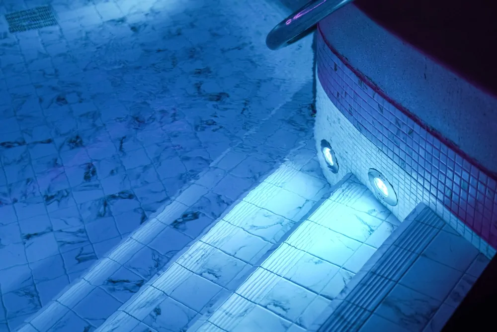 What is the best lighting for a swimming pool