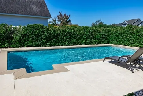 What are the most common structural problems in pool builds?