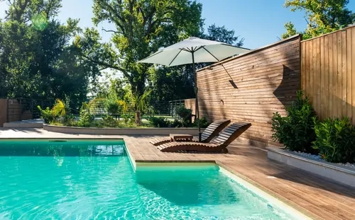 the best custom pool designers in Springfield