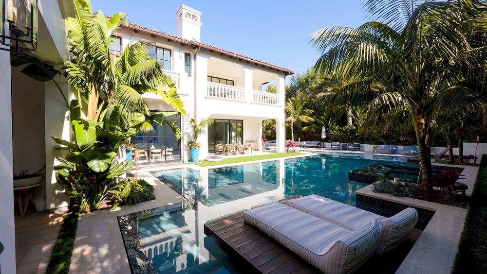 Do custom features make pool projects take longer?