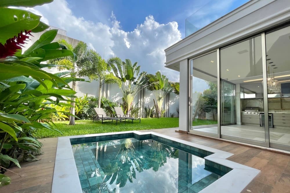 how to avoid overdesigning your backyard pool